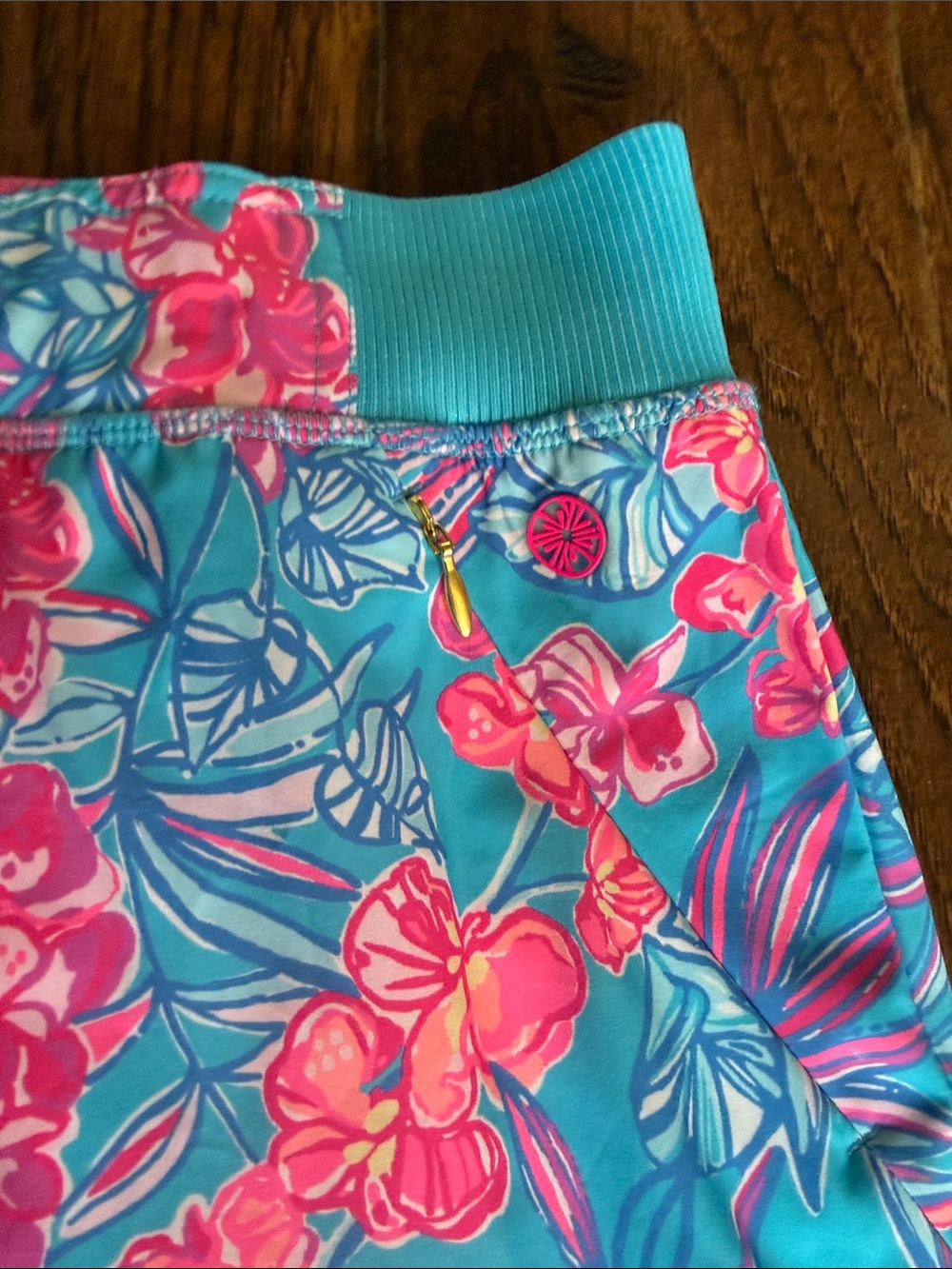 Lilly Pulitzer Luxletic Fara Turquoise & Hot Pink Floral Circle Skort - Picture 3 of 6
